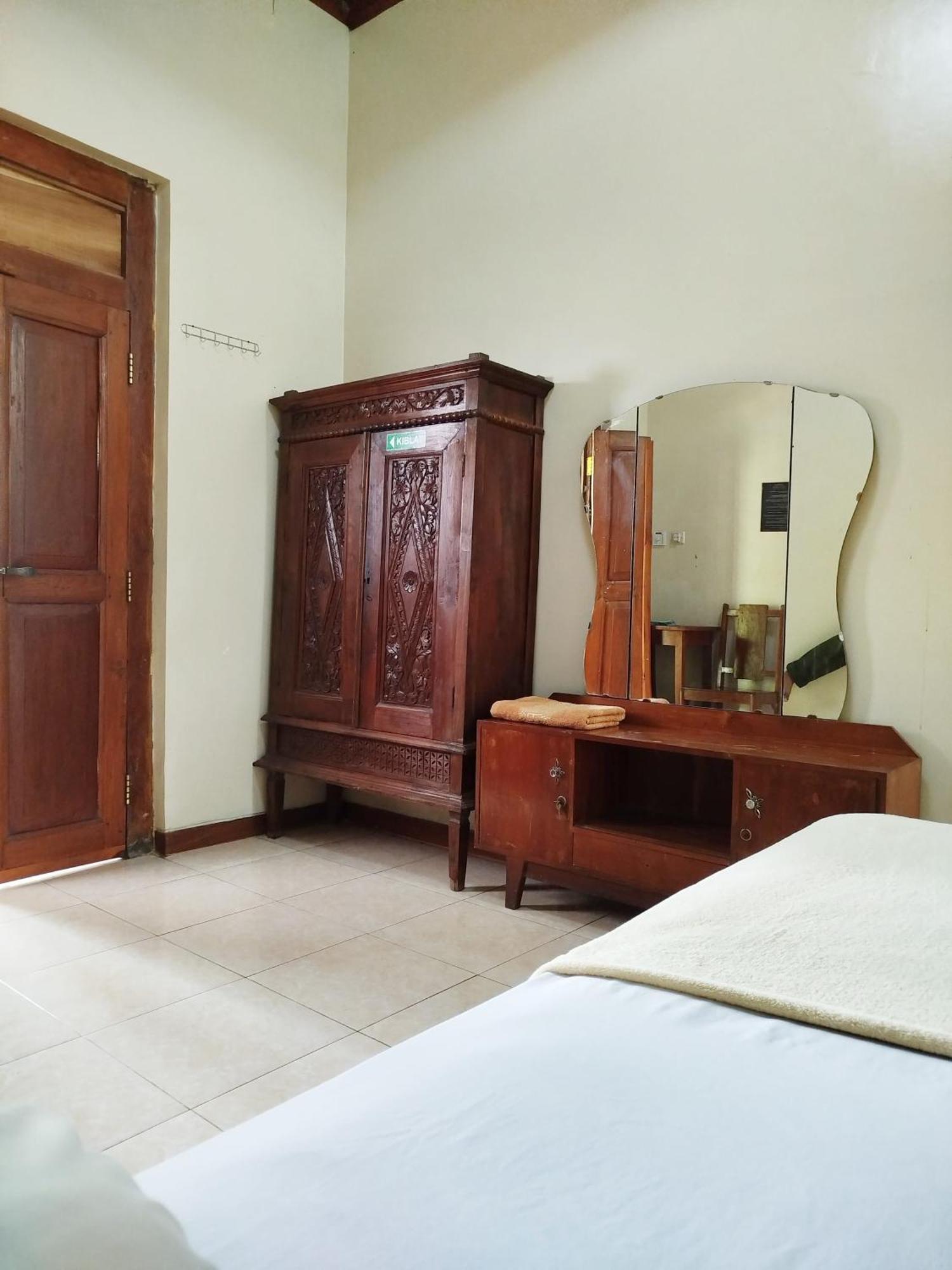 Dapur Ethnic Homestay Бантул Екстер'єр фото